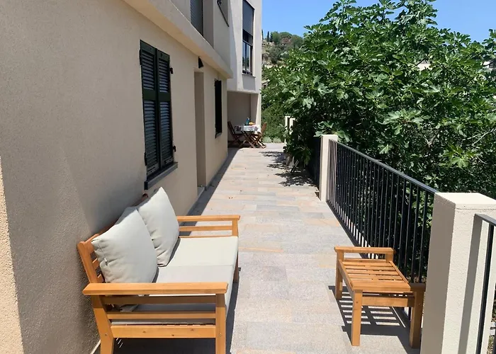 Rez De Villa Avec Terrasse Vue Mer